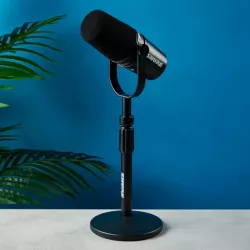 بهترین میکروفن‌های ارزا‌ن‌ قیمت برای استودیوهای خانگی در سال ۲۰۲۵